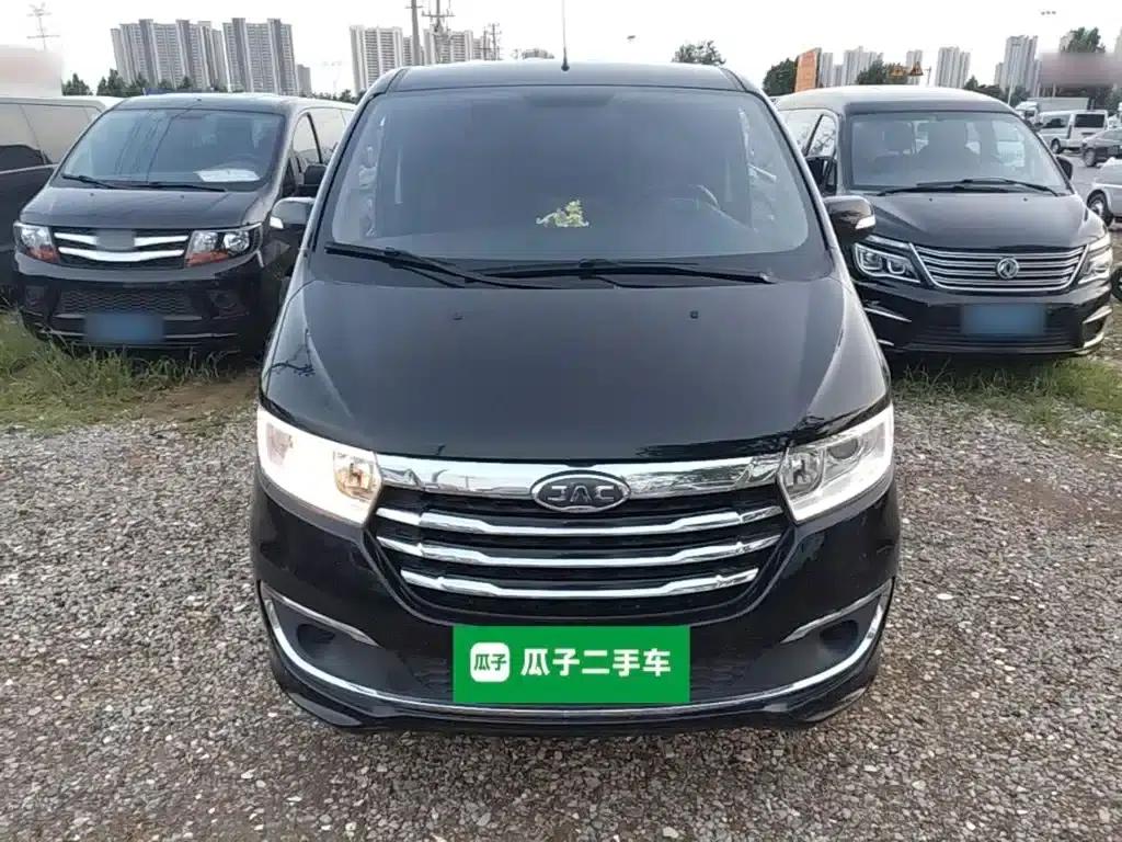 Refine M3 2025 PLUS 1.8L Manual Comfort Edition 9-seater — миниатюра 3