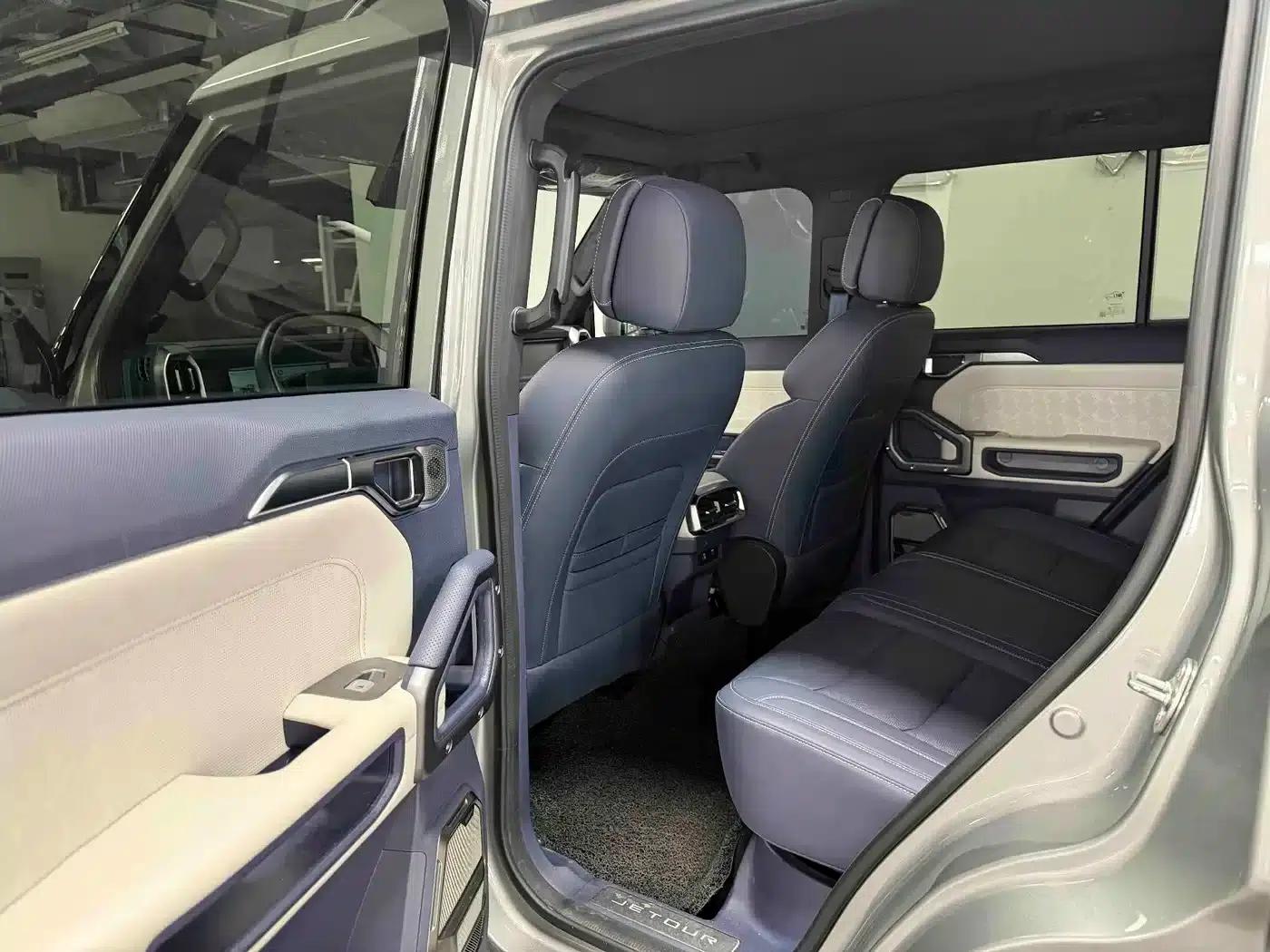 Jetour Traveler C-DM 2024 Model C-DM 208KM Off-Road Edition — миниатюра 11