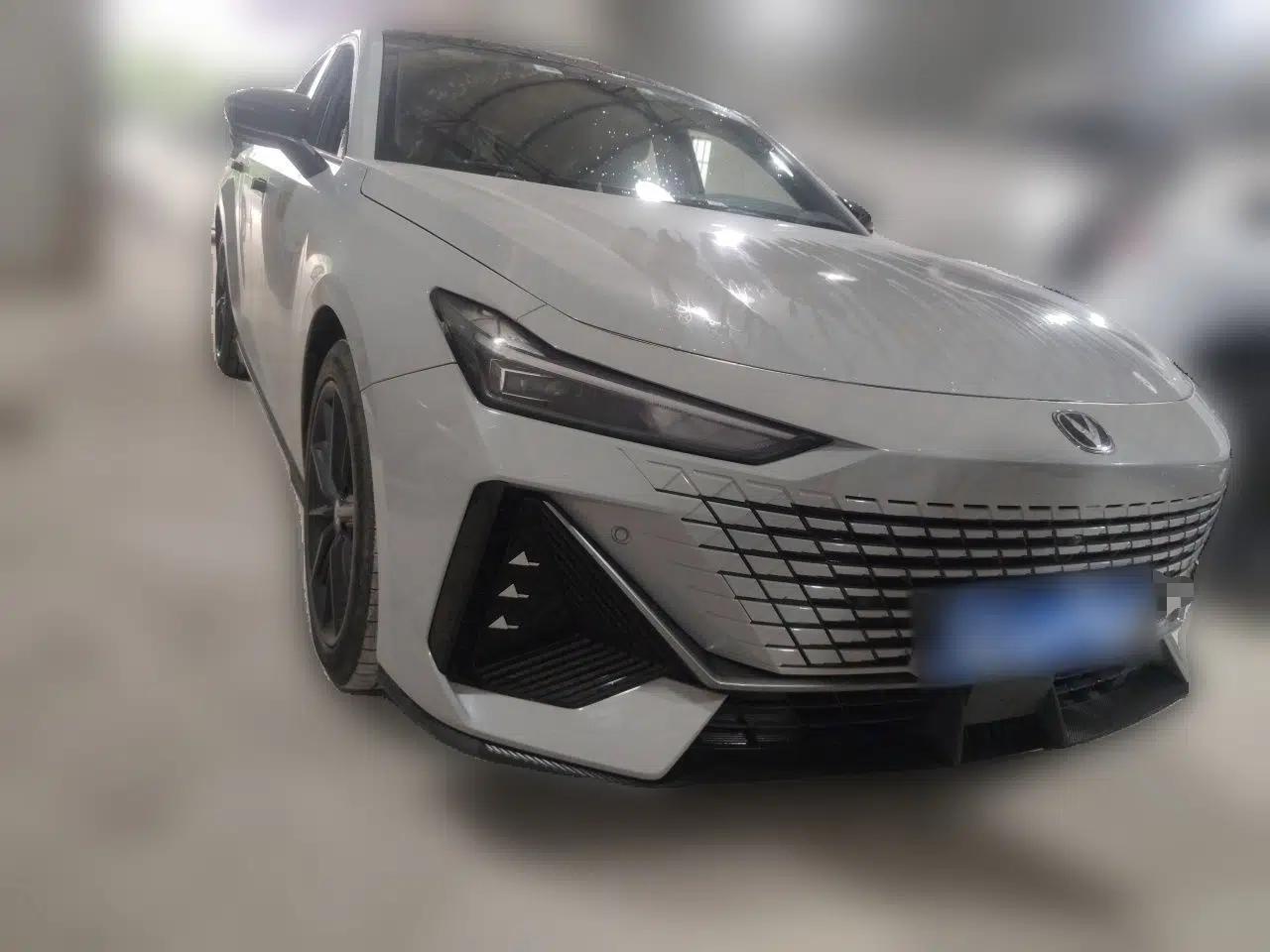 CHANGAN UNI-V 2022 1.5T Prestige Version — миниатюра 3