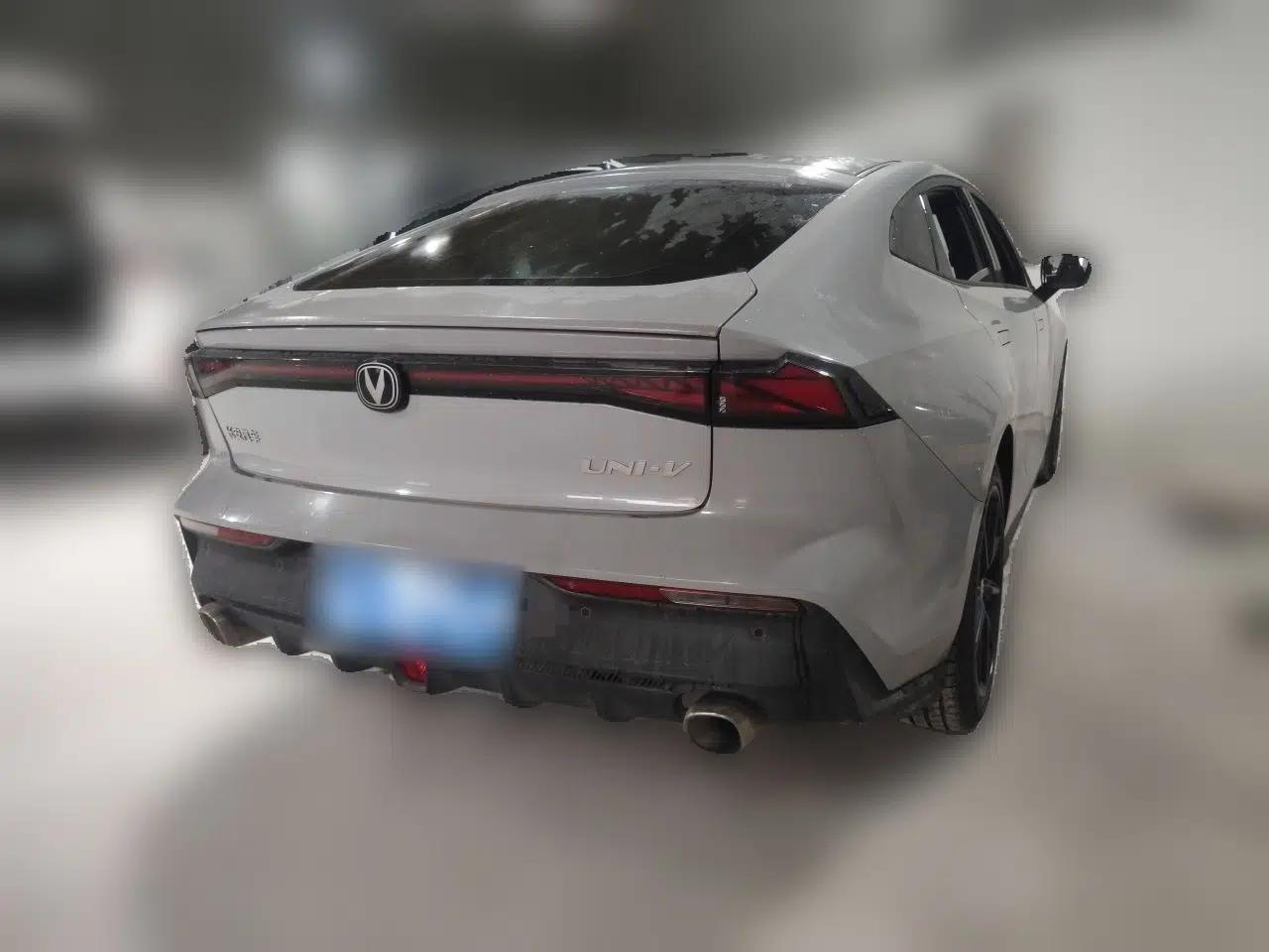 CHANGAN UNI-V 2022 1.5T Prestige Version — миниатюра 6