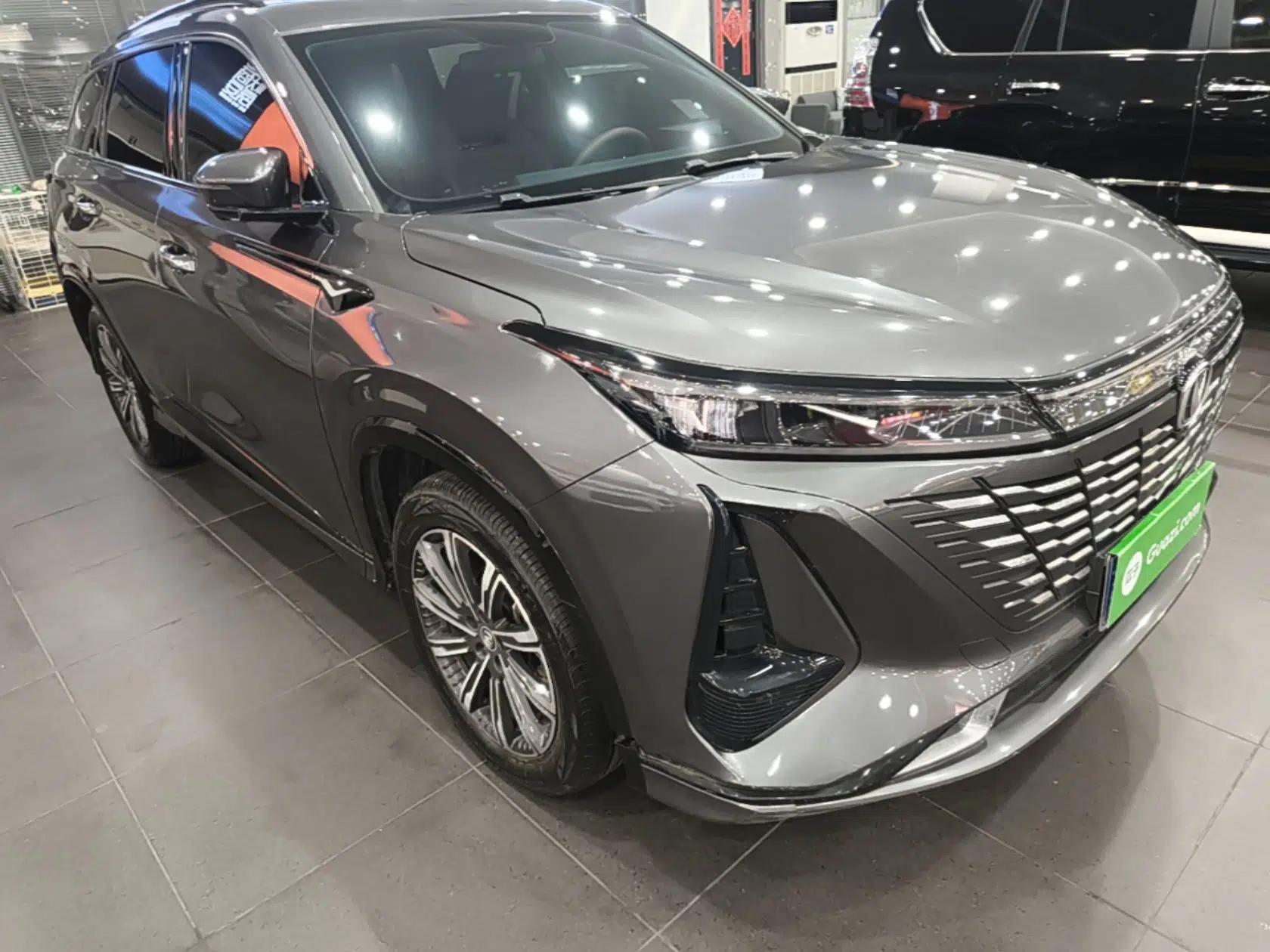 CHANGAN CS75 PLUS 2023 3rd Generation 1.5T Automatic Prestige Model — миниатюра 3