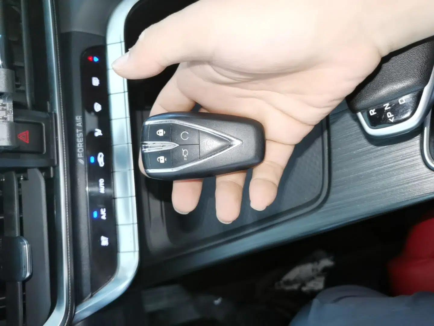 CHANGAN UNI-T 2020 1.5T Flagship Version — миниатюра 28