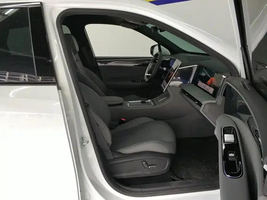 Galaxy L7 2025 EM-i 115km Explorer Edition — миниатюра 8