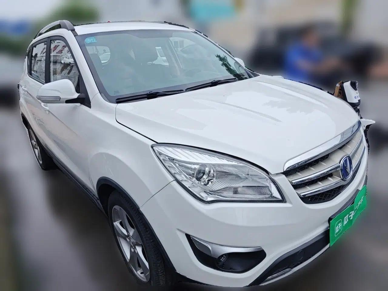 CHANGAN CS35 2015 1.6L Manual Luxury Model China IV Standard — миниатюра 3