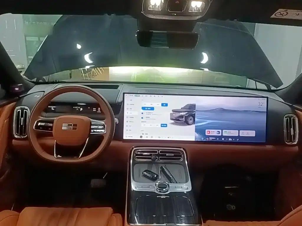 Galaxy M9 2025 210km/h AWD Navigator Edition — миниатюра 10