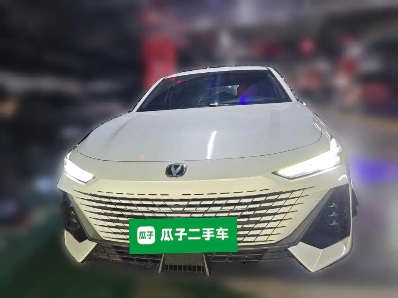 CHANGAN UNI-V iDD 2023 Zhidian iDD 1.5T 113km Smart & Fun Version (Rapid Edition) — миниатюра 2