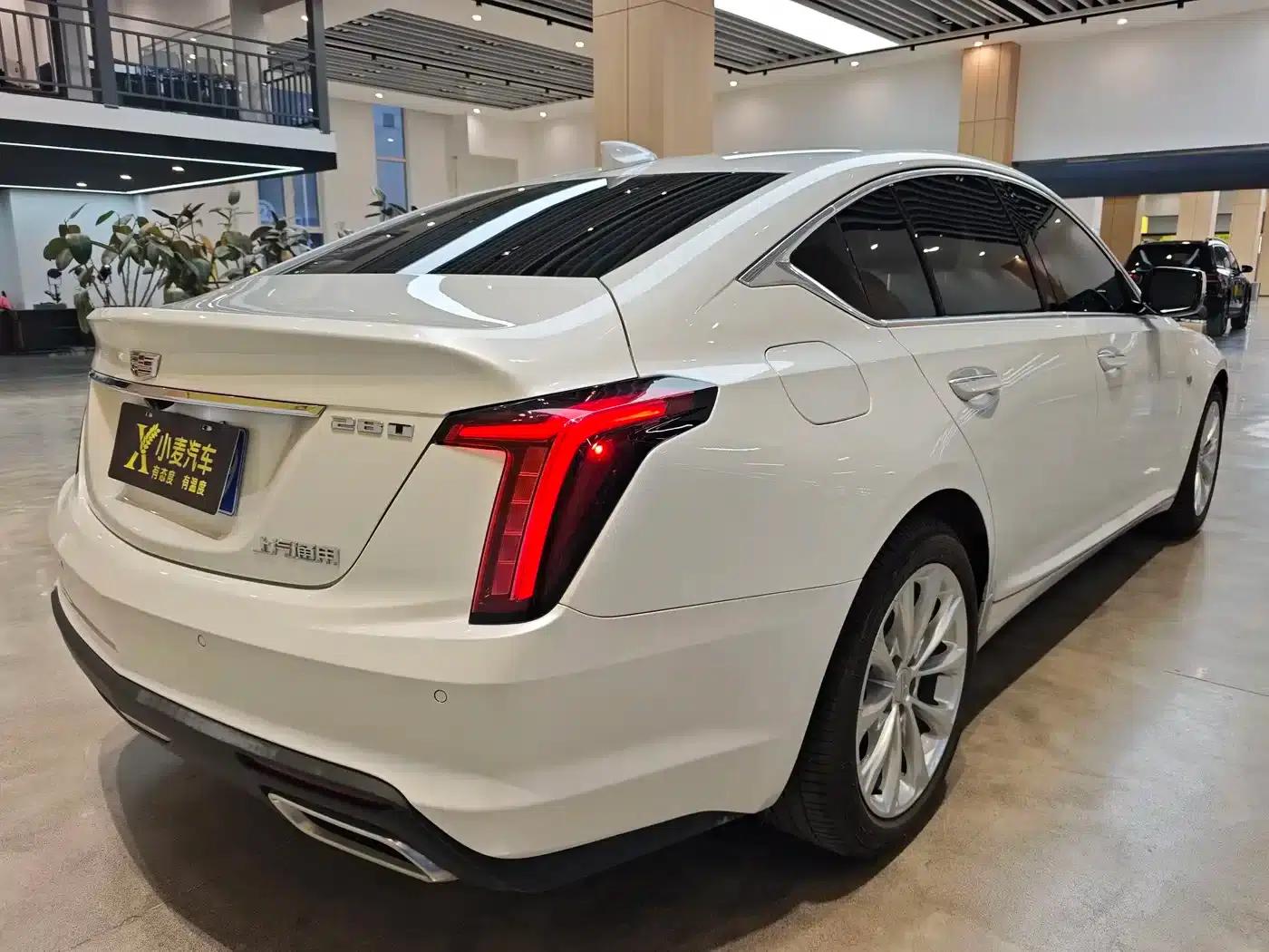 2023 Cadillac CT5 28T Luxury (Standard Edition) — миниатюра 4