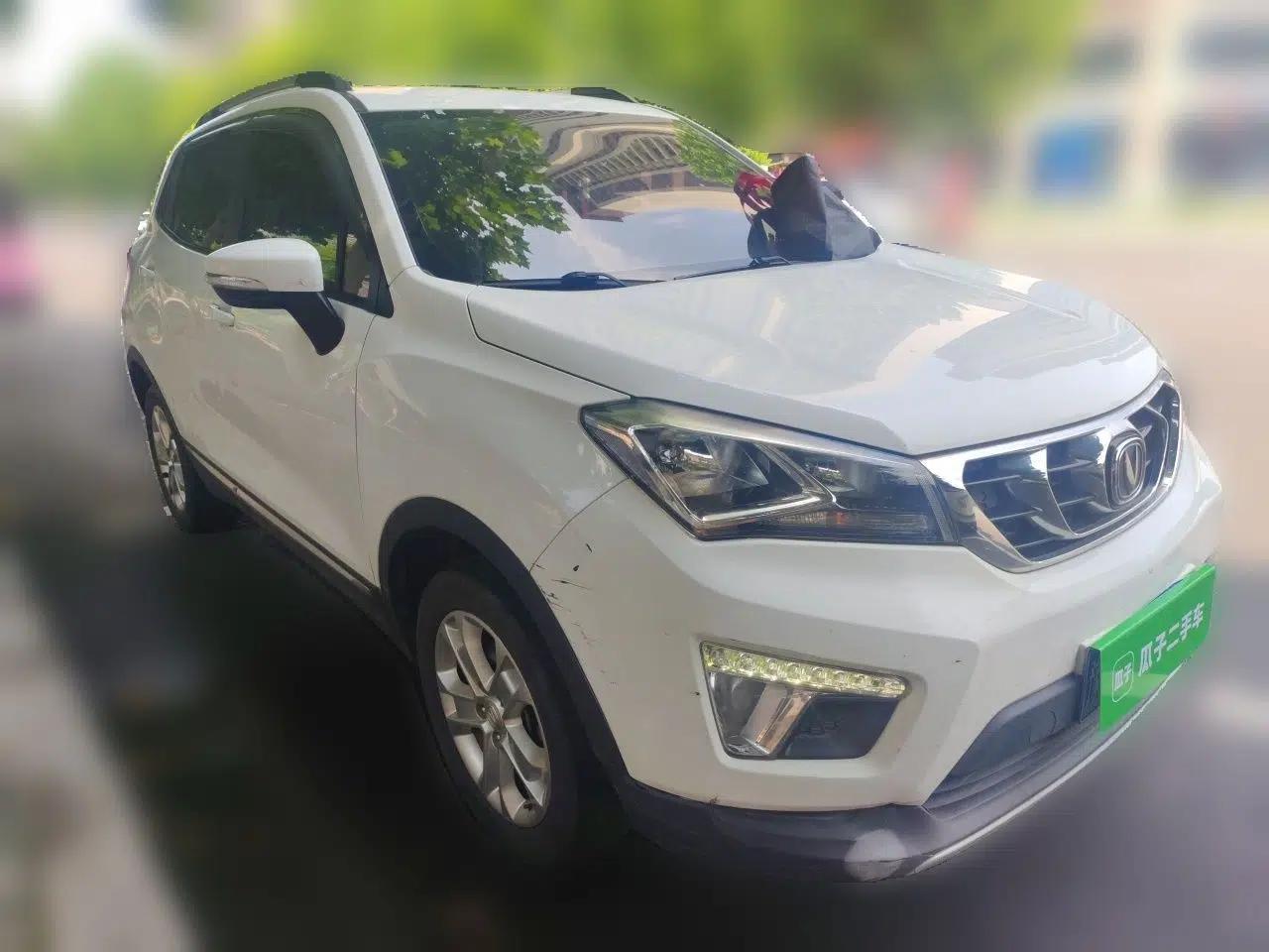 CHANGAN CS15 2016 1.5L Automatic Fashion Edition — миниатюра 3