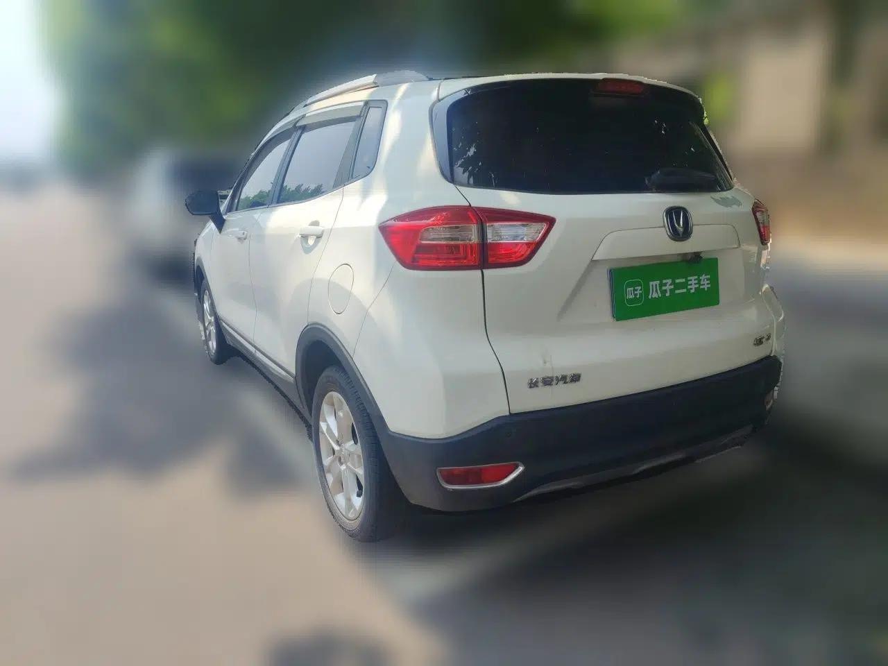 CHANGAN CS15 2016 1.5L Automatic Fashion Edition — миниатюра 4