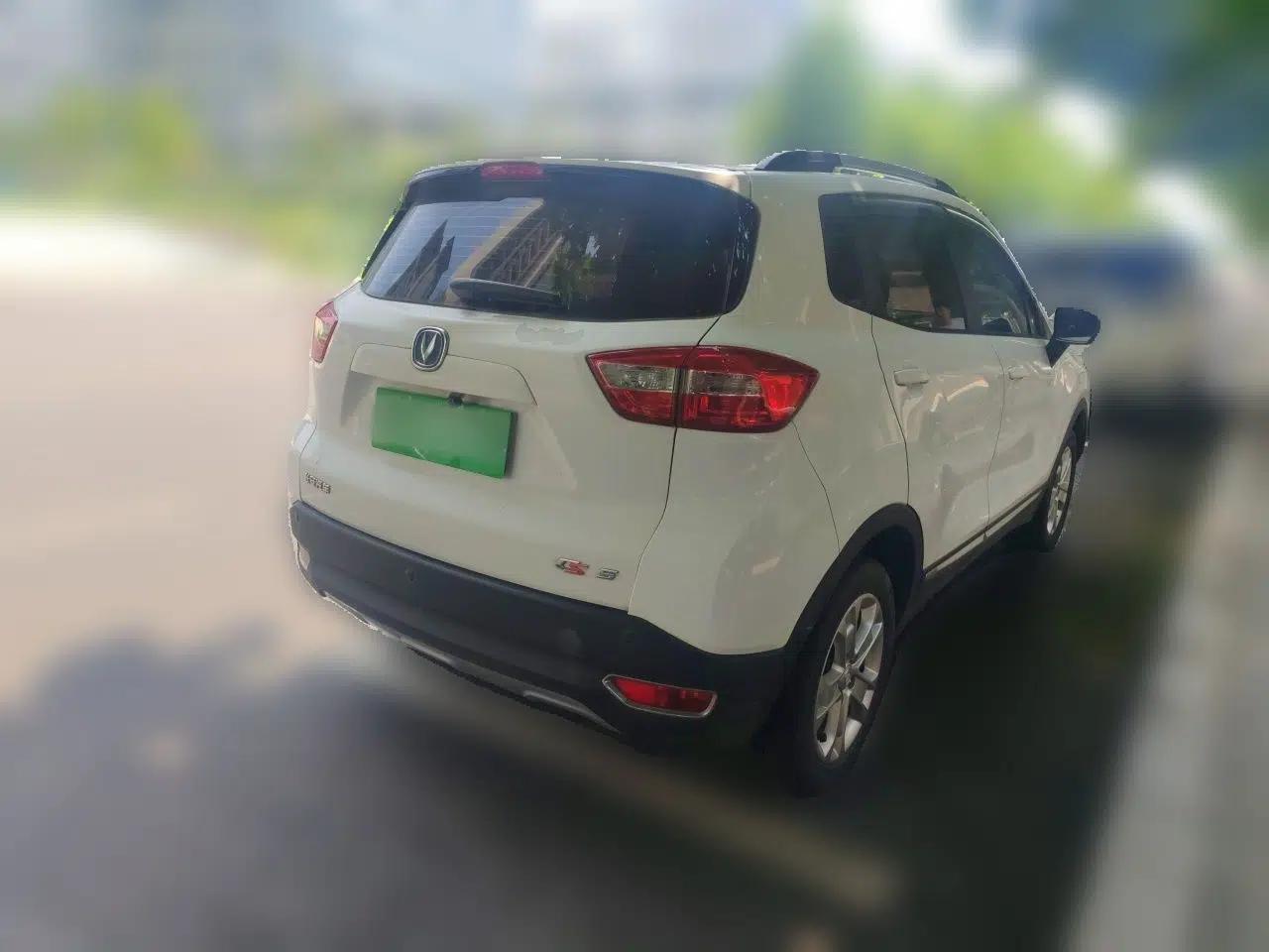 CHANGAN CS15 2016 1.5L Automatic Fashion Edition — миниатюра 6