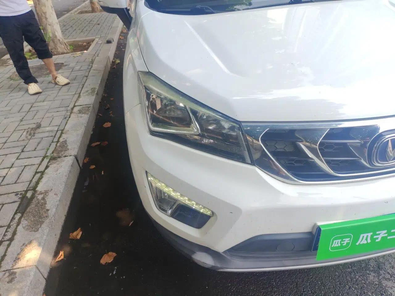 CHANGAN CS15 2016 1.5L Automatic Fashion Edition — миниатюра 7