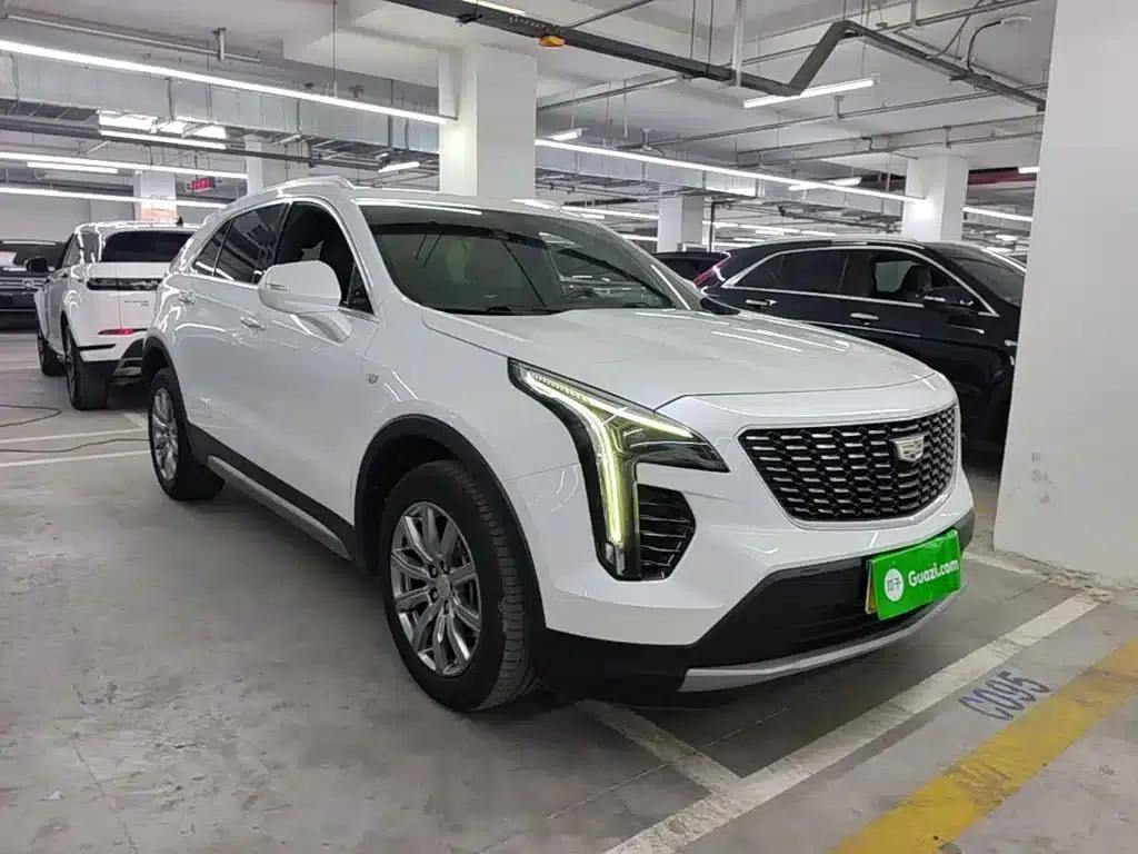 Cadillac XT4 2021 28T Two-Wheel Drive Premium Edition — миниатюра 4
