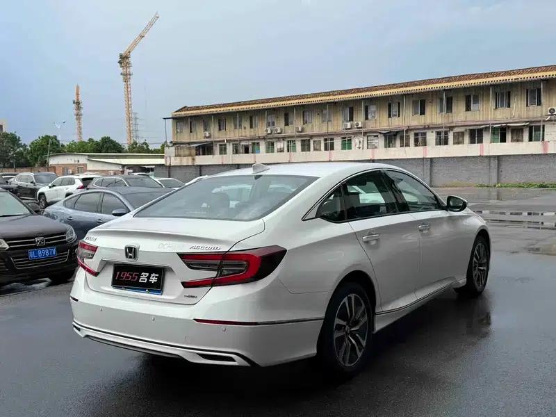 2022 Honda Accord Hybrid 2.0L Elite Edition — миниатюра 6