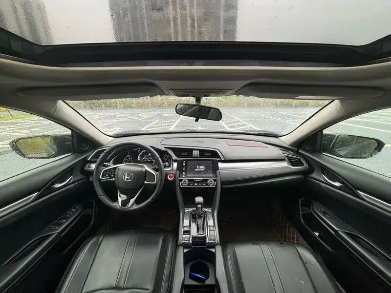 2016 Civic 220TURBO CVT Luxury Edition — миниатюра 7