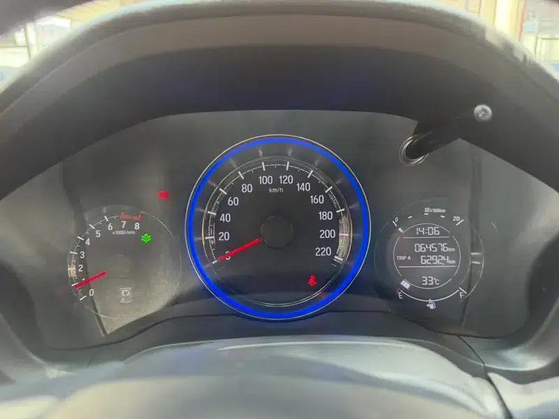 Honda XR-V 2017 1.5L LXi CVT Classic Edition — миниатюра 8