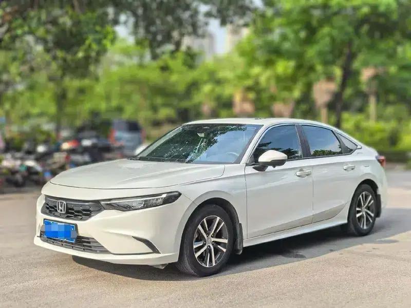 Stylish 2023 240TURBO CVT Leading Edition — миниатюра 1