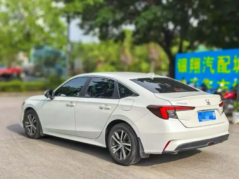 Stylish 2023 240TURBO CVT Leading Edition — миниатюра 4
