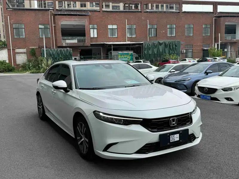 Stylish 2023 240TURBO CVT Leading Edition — миниатюра 3