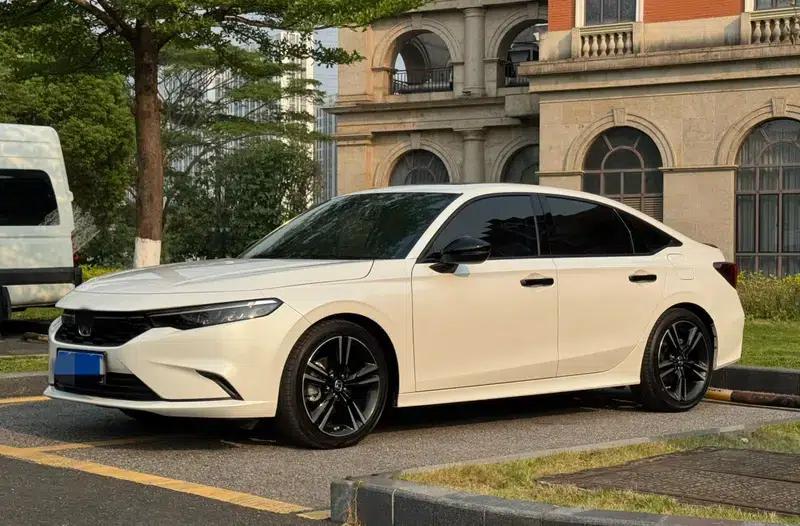 Stylish 2022 240TURBO CVT Phantom Night Luxury Edition — миниатюра 1