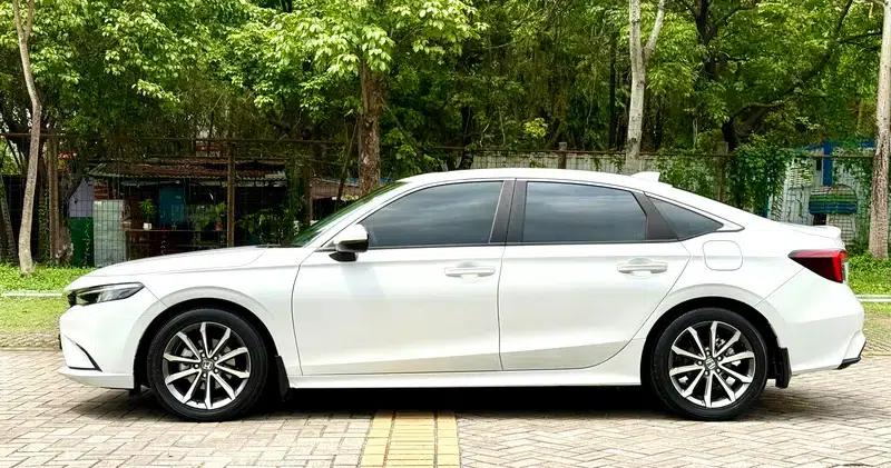 Stylish 2023 240TURBO CVT Deluxe Edition — миниатюра 3