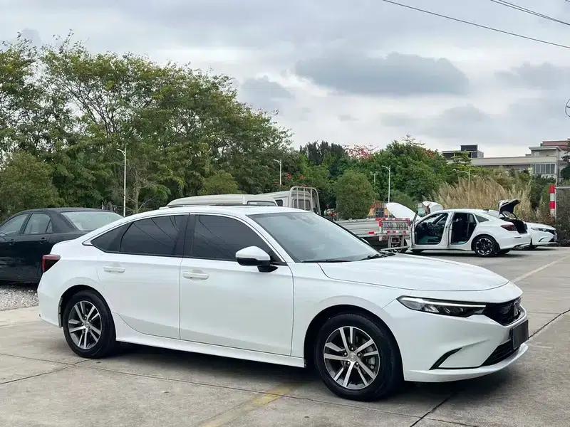 Stylish 2023 240TURBO CVT Leading Edition — миниатюра 3
