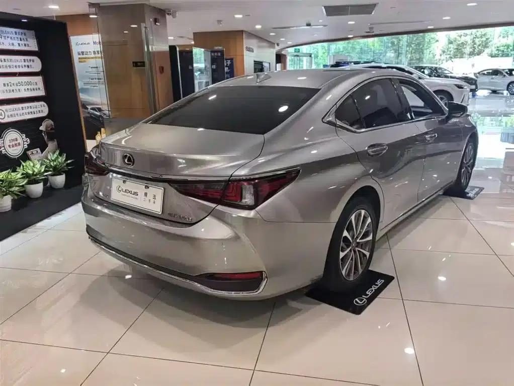 Lexus ES 2021 Model 200 Premium Edition — миниатюра 4