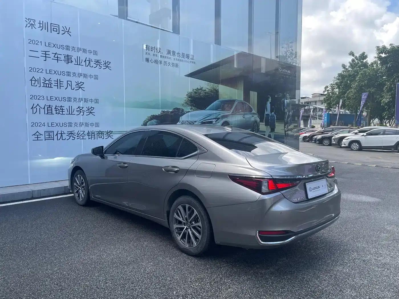 Lexus ES 2021 260 Premium Edition — миниатюра 17