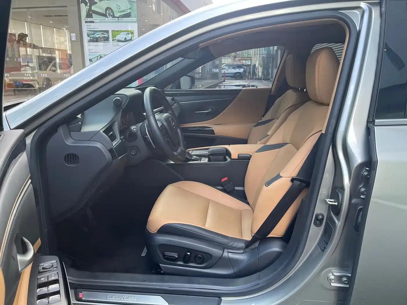 Lexus ES 2021 260 Premium Edition — миниатюра 4