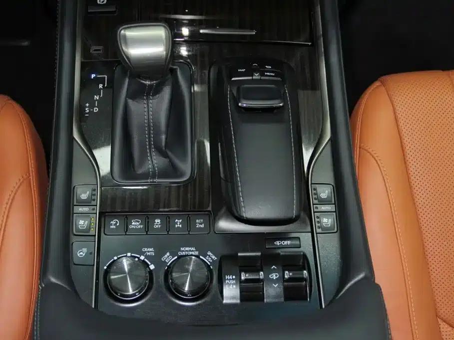 Lexus LX 2019 570 Pinnacle Edition — миниатюра 21