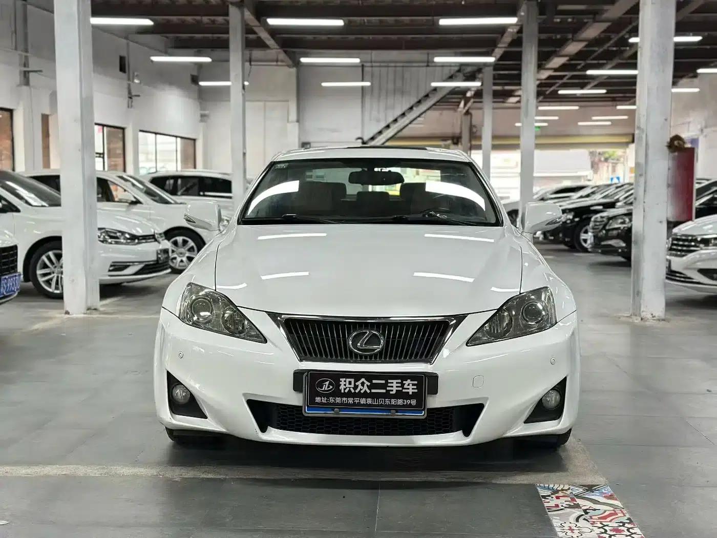 Lexus IS 2011 250 Sport Edition — миниатюра 1