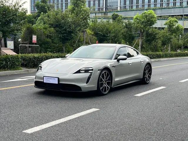 2022 Taycan Facelift