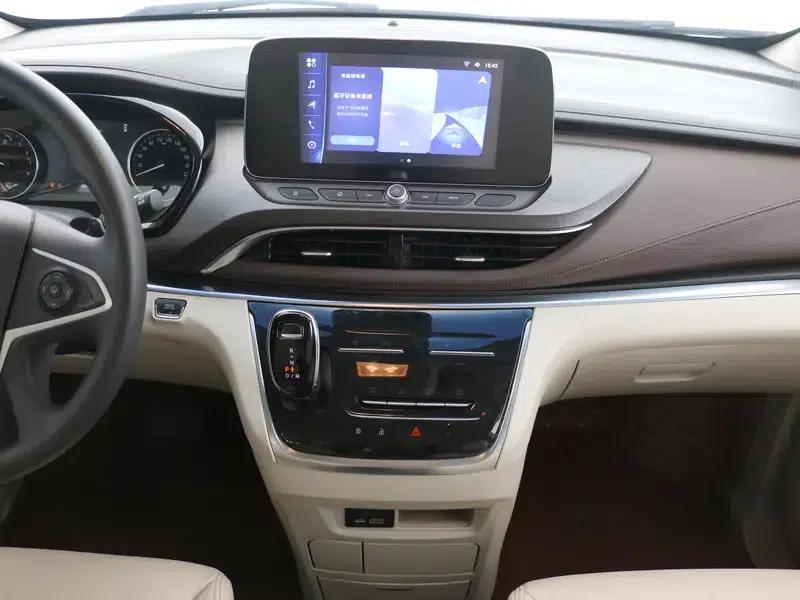 Buick GL8 2022 Land Business Class 652T Comfort — миниатюра 11