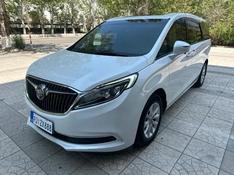 Buick GL8 2017 ES 28T Comfort Model (National V Emission Standard) — миниатюра 1