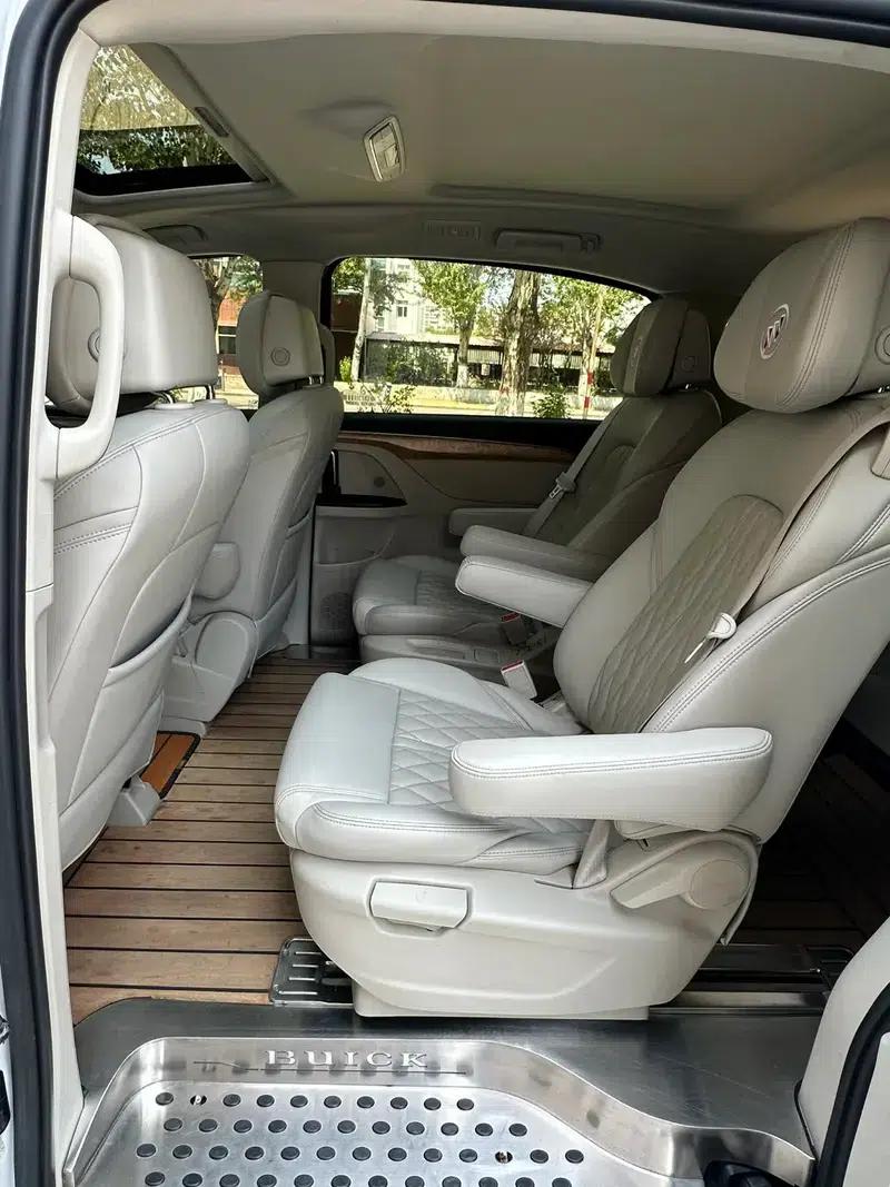 Buick GL8 2017 ES 28T Comfort Model (National V Emission Standard) — миниатюра 7