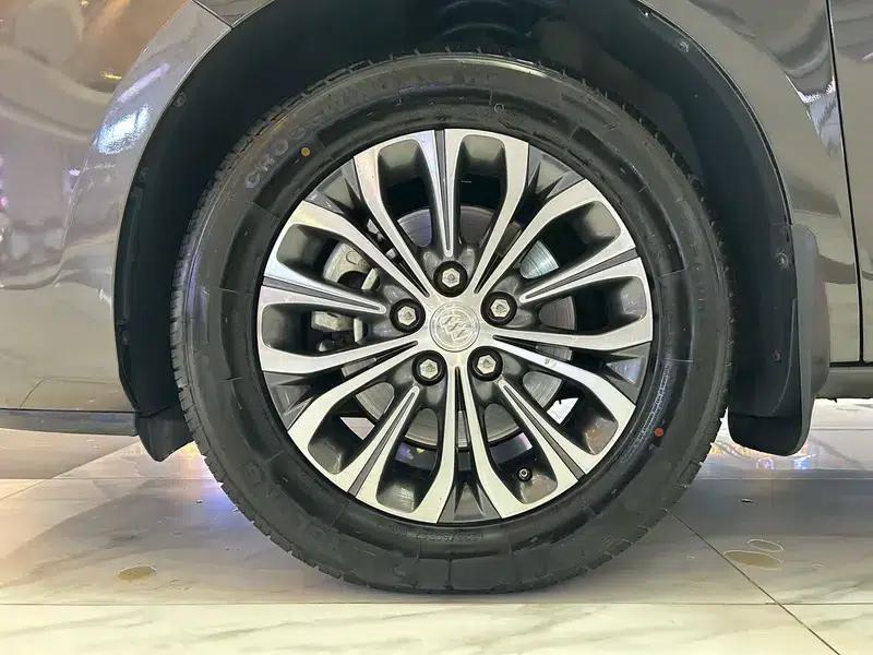 Buick GL8 2021 Land Business Class 652T Luxury — миниатюра 7