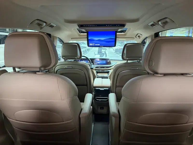 Buick GL8 PHEV 2025 Land Cruiser 1.5T Premium Edition — миниатюра 18