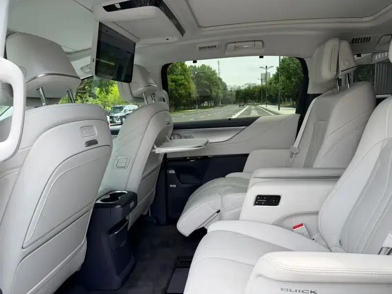 Buick GL8 PHEV 2026 Luxury Edition 1.5T — миниатюра 9