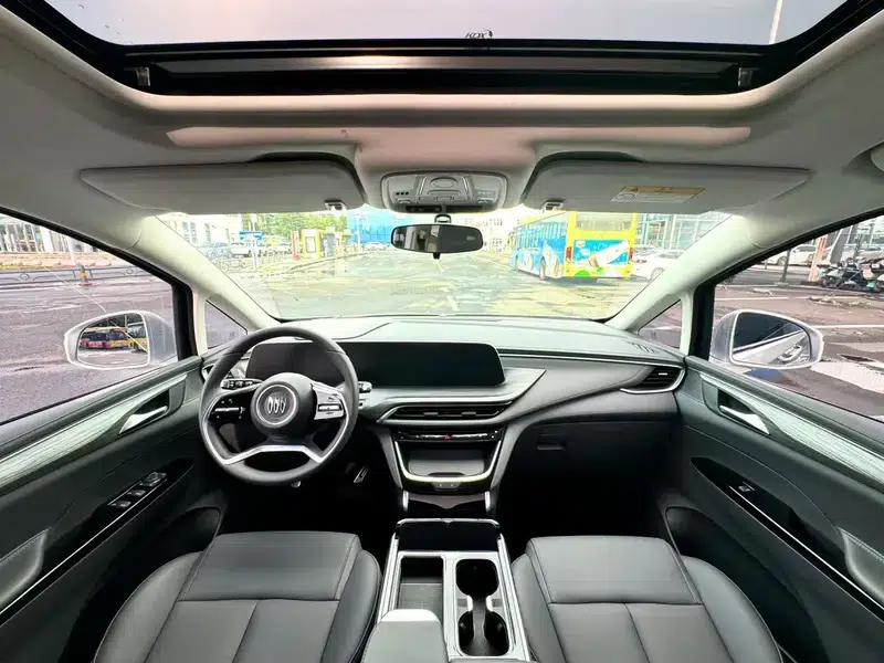 Buick GL8 PHEV 2025 Land Cruiser 1.5T First Enjoy Edition — миниатюра 7