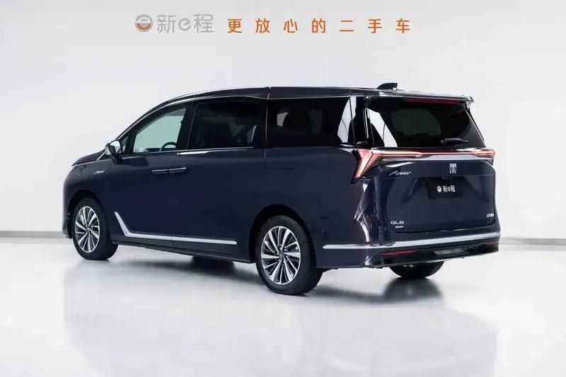 Buick GL8 PHEV 2026 Luxury Edition 1.5T — миниатюра 4