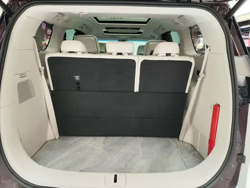 Buick GL8 PHEV 2024 Luxury 1.5T Premium Edition — миниатюра 21