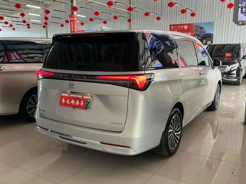 Buick GL8 PHEV 2025 Land Cruiser 1.5T Premium Edition — миниатюра 6