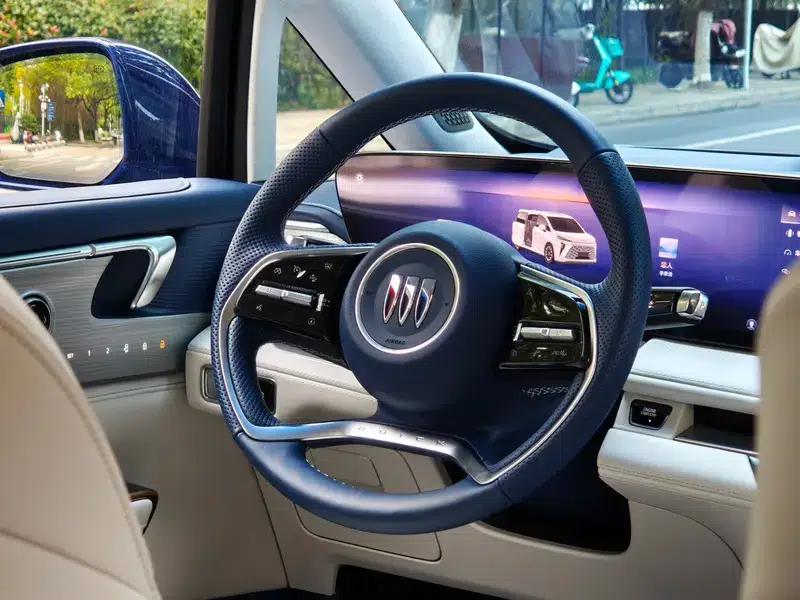 Buick GL8 PHEV 2024 Luxury Edition 1.5T 6-seat Luxury Version — миниатюра 13