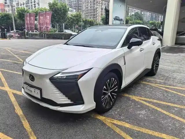 Lexus RZ 2023 450e AWD Luxury Edition
