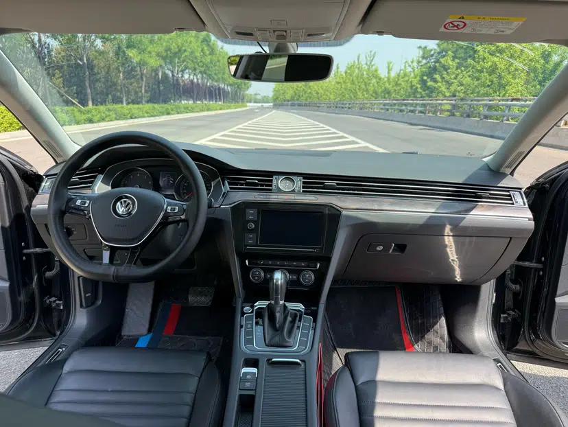 Volkswagen Magotan 2019 330TSI DSG Luxury Version China VI Standard — миниатюра 9