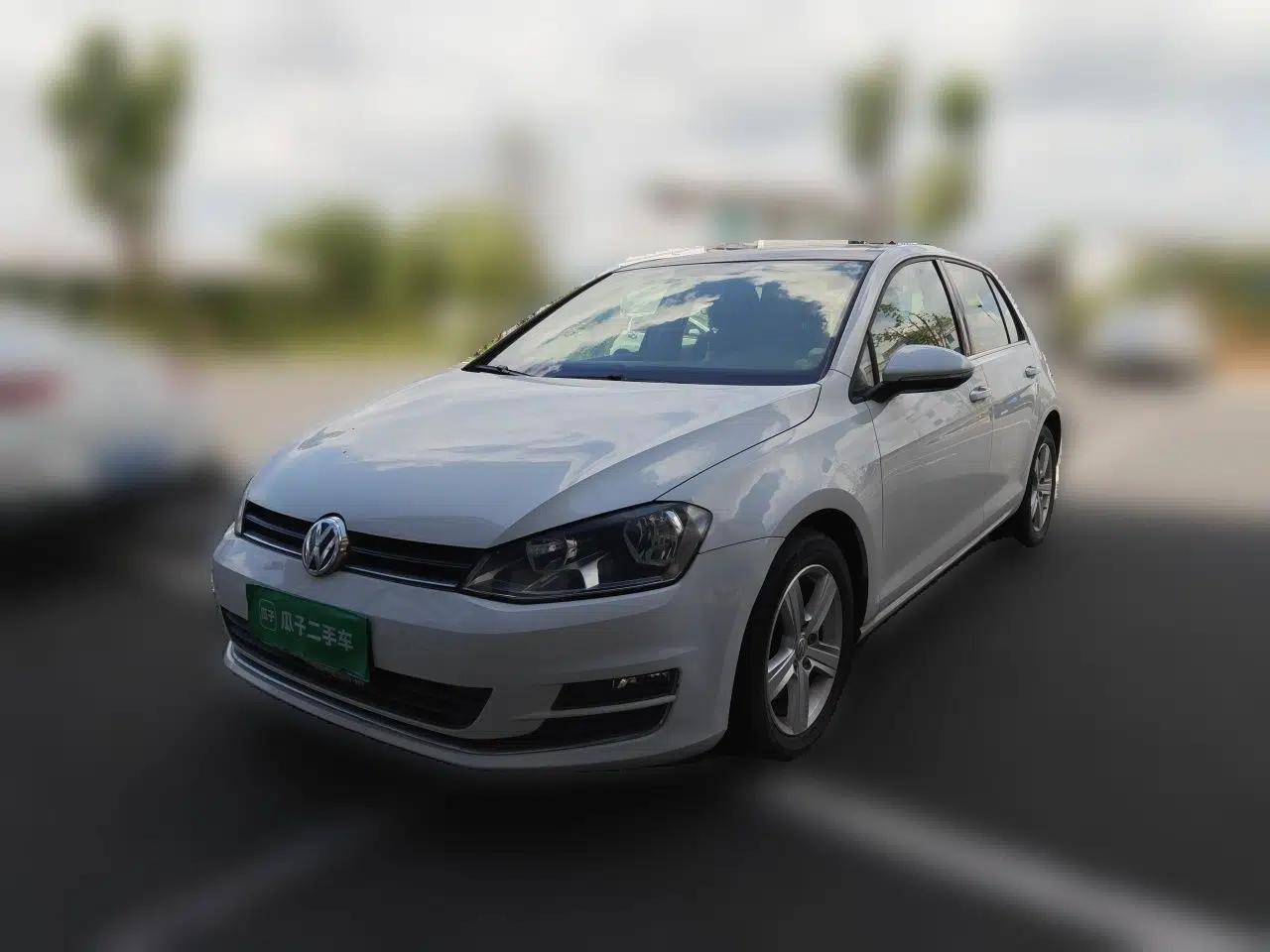 Volkswagen Golf 2016 230TSI Automatic Comfort Version — миниатюра 1