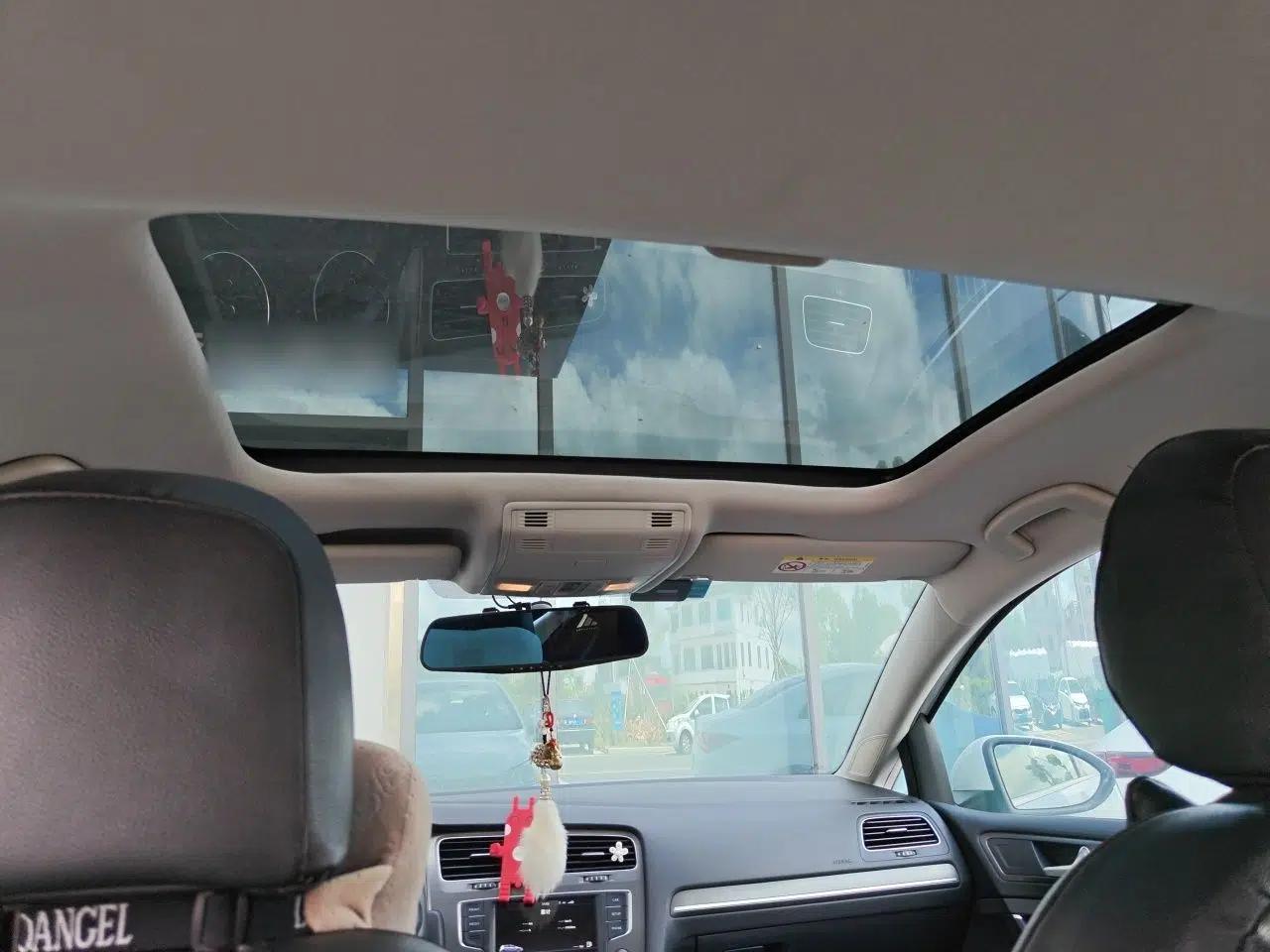 Volkswagen Golf 2016 230TSI Automatic Comfort Version — миниатюра 15
