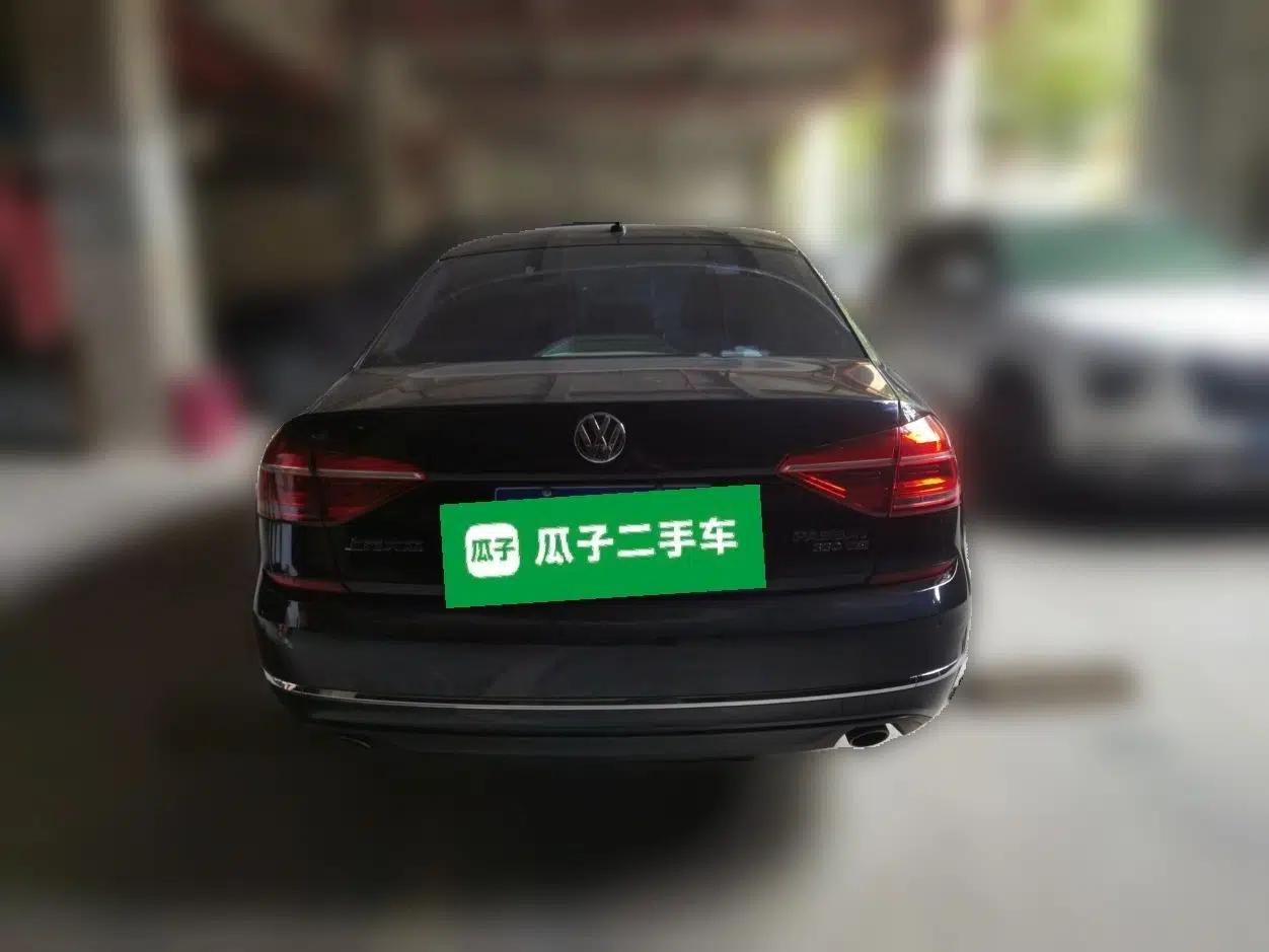 Volkswagen Passat 2017 330TSI DSG Luxury Edition — миниатюра 5