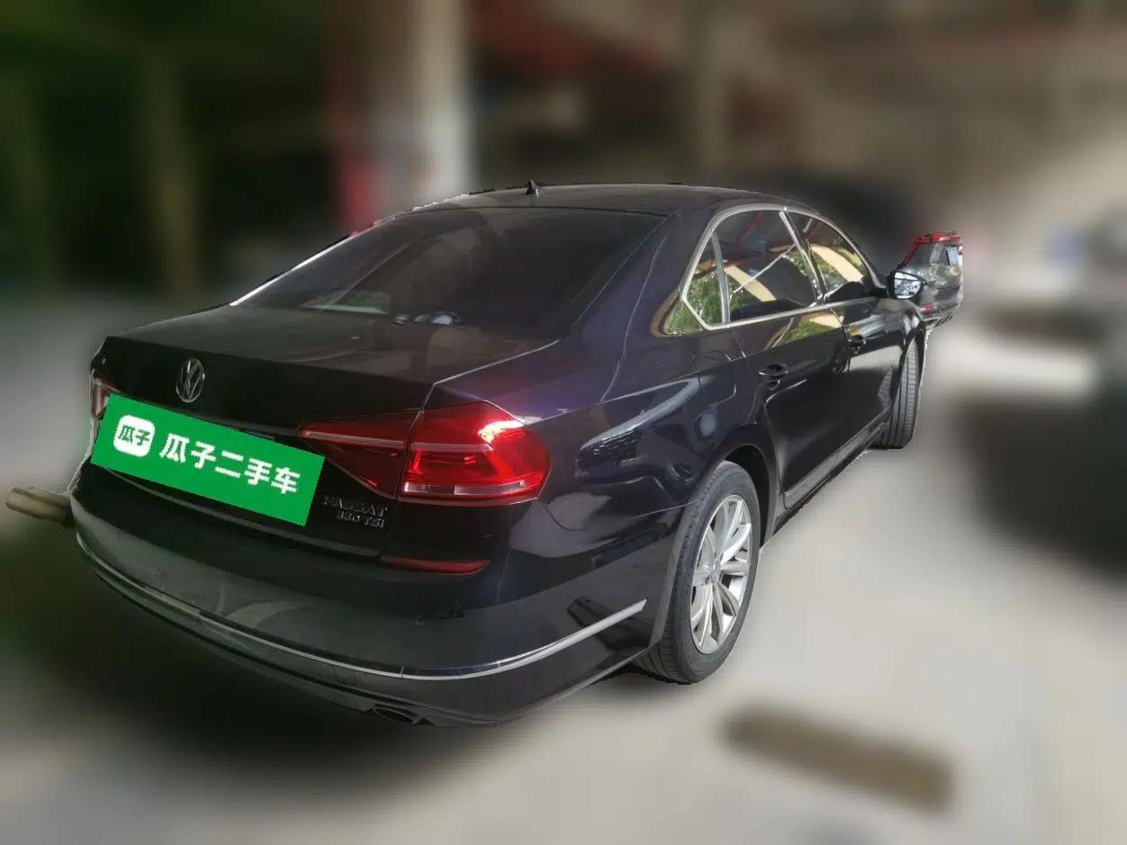 Volkswagen Passat 2017 330TSI DSG Luxury Edition — миниатюра 6