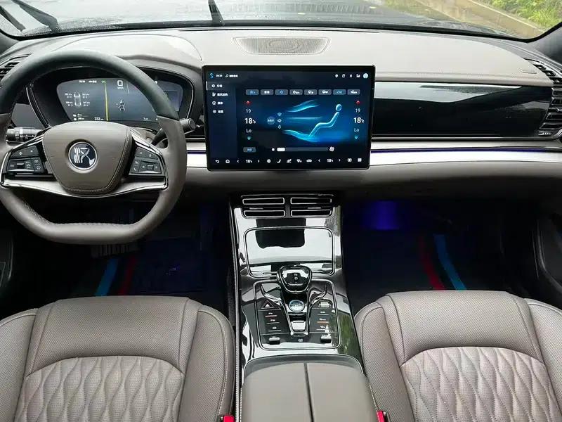 Han DM 2025 DM-i 125KM Premium Edition — миниатюра 7