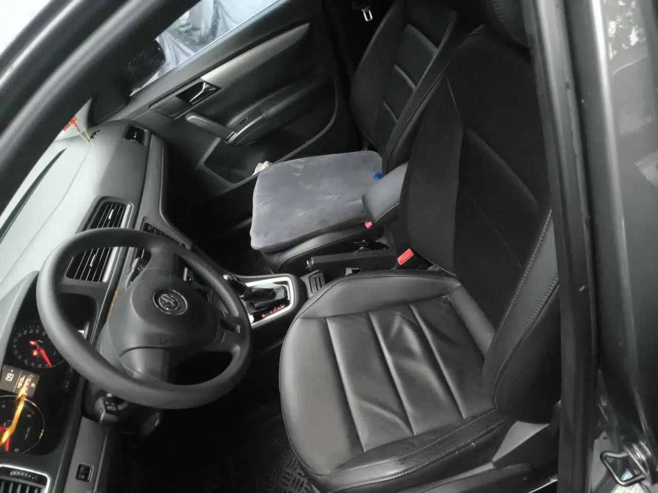 Volkswagen Lavida 2014 1.6L Automatic Sport Edition — миниатюра 15